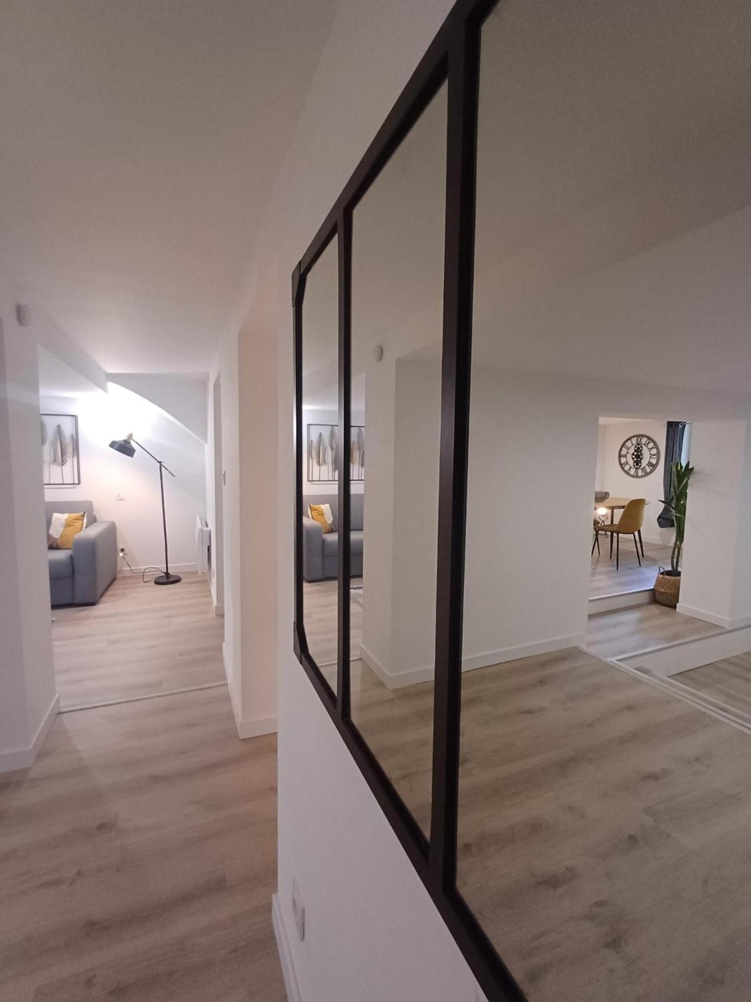 Le Loft Du Canal, 2 Lits, Baignoire Balneo, Wifi Agen